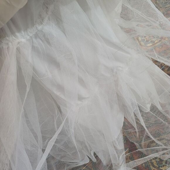 Gorgeous Private Collection Wedding Gown – Corset Back • Size 18–22 Adjustable - Picture 9 of 15